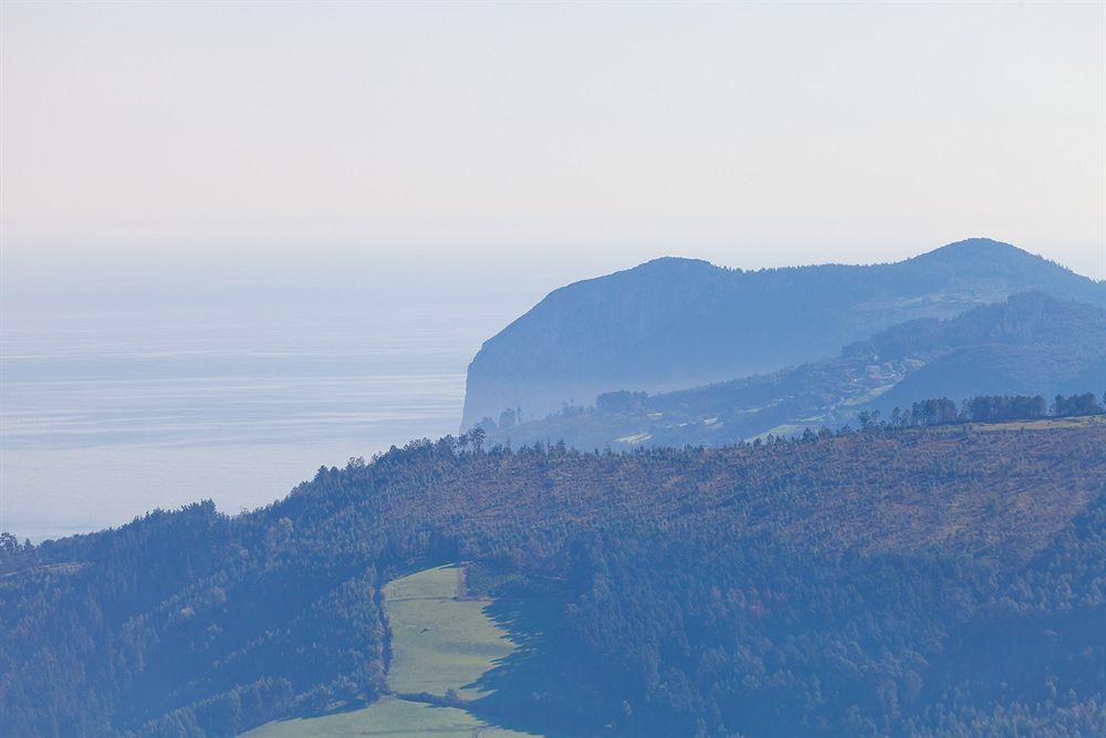 Hotel Txaraka Bermeo Eksteriør bilde