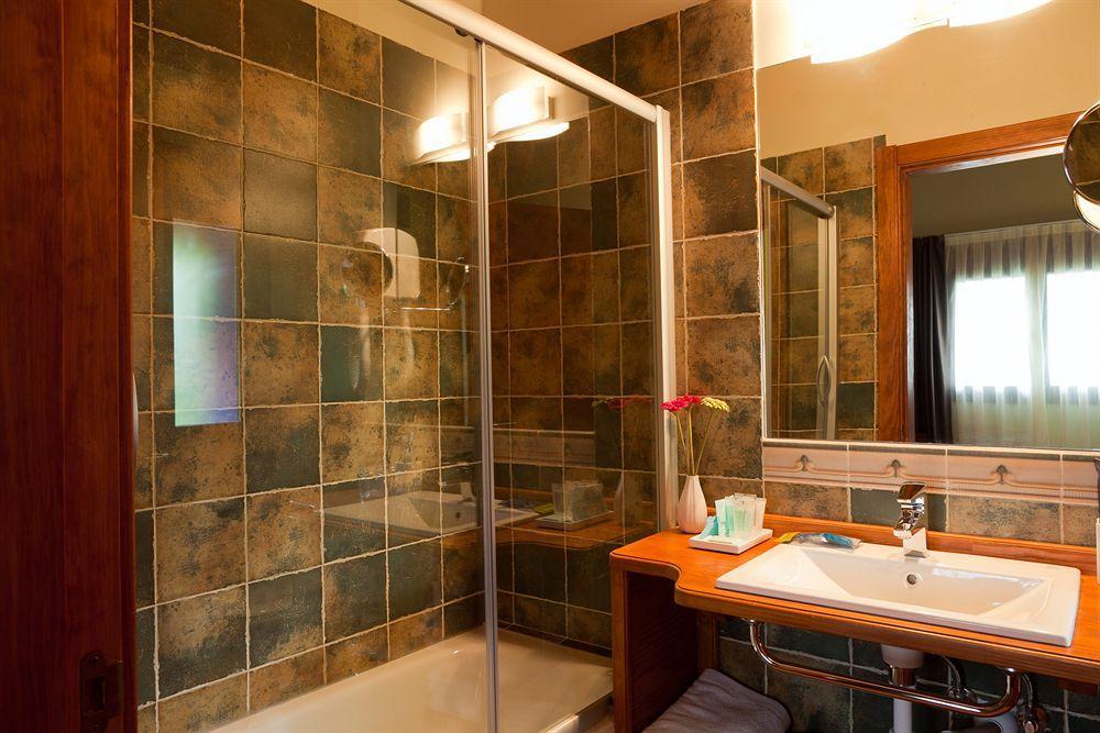 Hotel Txaraka Bermeo Eksteriør bilde